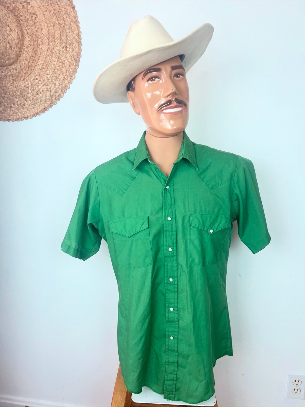 1970’s Vintage Men's Green Short-Sleeve Western Snap Button Shirt M 44 Chest